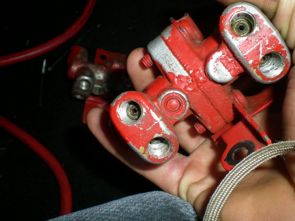 Do proportioning valves have a weep hole? Why is it leaking? Honda